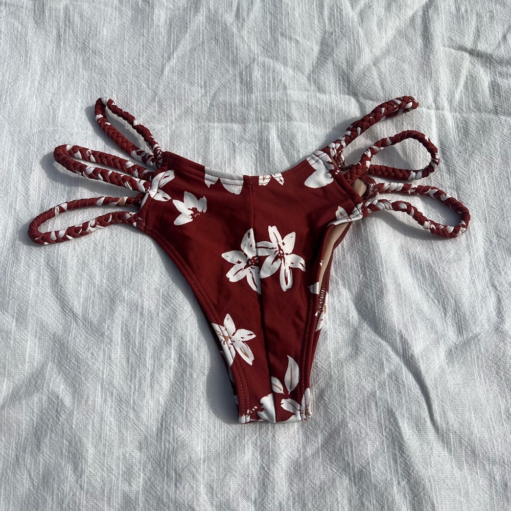 Chocolate Floral Braided Tri-Band Bikini Bottom Size L